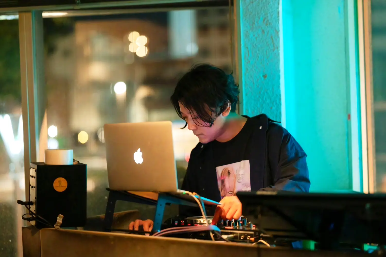 DJ MOTIVE